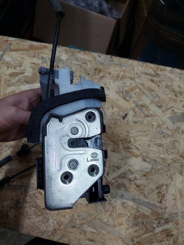 Замок двери задний левый ELANTRA MD 10-15