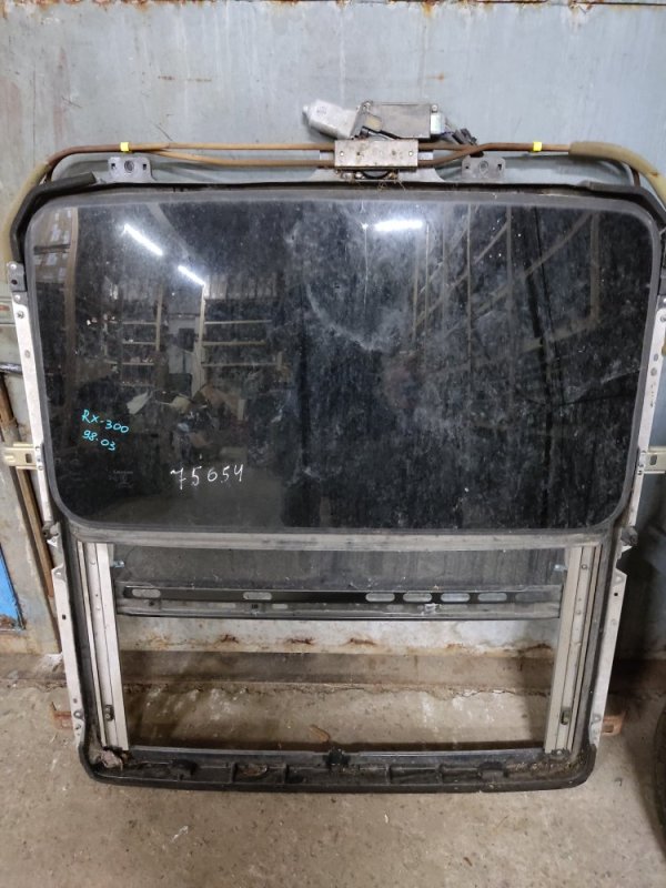 Люк LEXUS RX300 98-03 Б/У