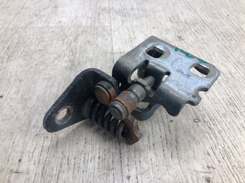 Петля двери нижняя задняя левая PATRIOT 10-17 2010 MK74 2.0 ECN Петля двери нижняя задняя левая PATRIOT 10-17 2010 MK74 2.0 ECN