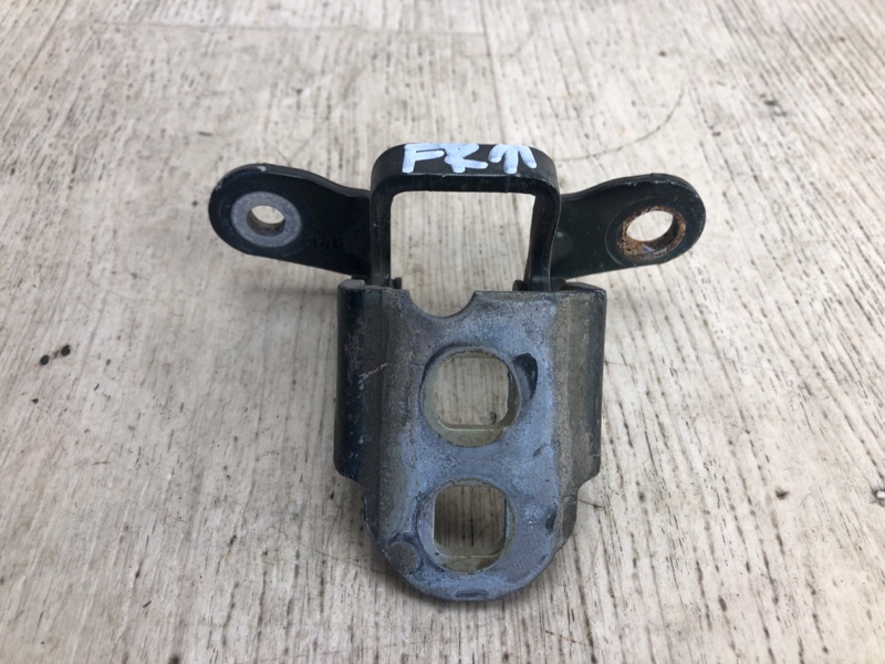 Петля двери верхняя передняя правая PATRIOT 10-17 2010 MK74 2.0 ECN Петля двери верхняя передняя правая PATRIOT 10-17 2010 MK74 2.0 ECN