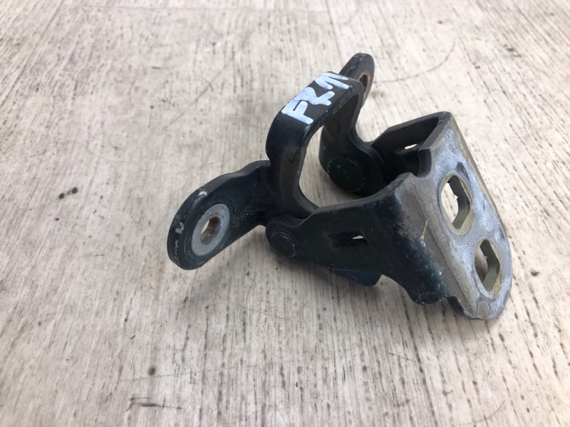 Петля двери верхняя передняя правая JEEP PATRIOT 10-17 MK74 2.0 ECN Петля двери верхняя передняя правая JEEP PATRIOT 10-17 MK74 2.0 ECN