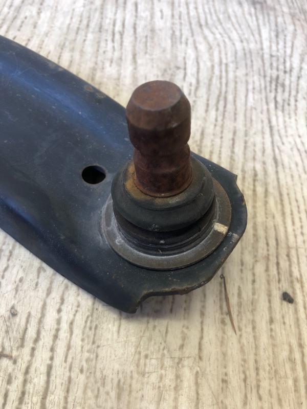 Рычаг передней подвески нижний правый RIO UB 2011-2017 2012 UB 1.6 G4FD Рычаг передней подвески нижний правый RIO UB 2011-2017 2012 UB 1.6 G4FD