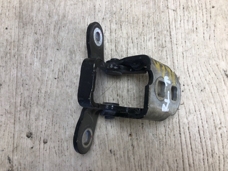 Запчасть петля двери верхняя задняя левая JEEP COMPASS 06-16 2014 MK49 2.0 ECN 5074257AB Б/У Петля двери верхняя задняя левая JEEP COMPASS 06-16 2014 MK49 2.0 ECN 5074257AB Б/У