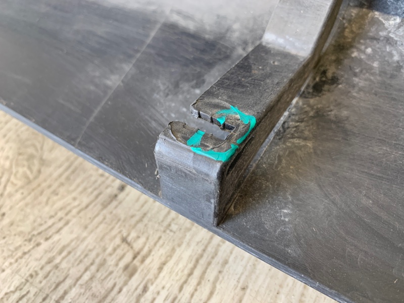 Накладка порога наружная левая CHEROKEE 14- 2017 KL 2.4 ED6 Накладка порога наружная левая CHEROKEE 14- 2017 KL 2.4 ED6