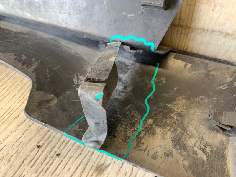 Накладка порога наружная левая CHEROKEE 14- 2017 KL 2.4 ED6 Накладка порога наружная левая CHEROKEE 14- 2017 KL 2.4 ED6