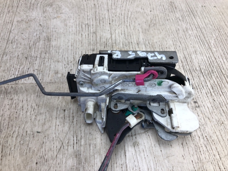 Замок двери задний левый COMPASS 06-16 2014 MK49 2.0 ECN Замок двери задний левый COMPASS 06-16 2014 MK49 2.0 ECN