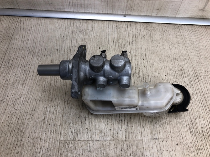 Главный тормозной цилиндр JEEP COMPASS 06-16 MK49 2.0 ECN Главный тормозной цилиндр JEEP COMPASS 06-16 MK49 2.0 ECN