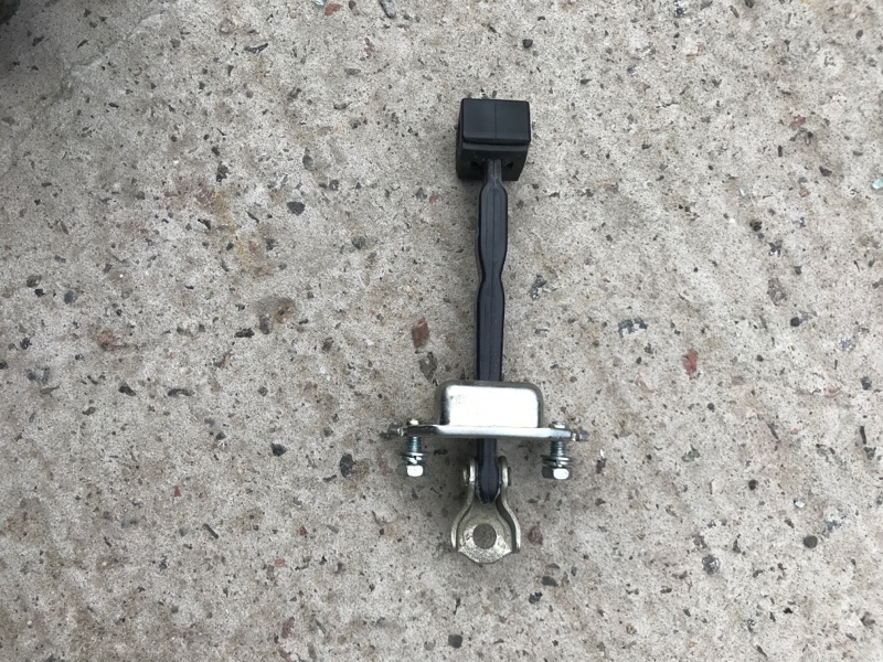 Ограничитель двери задний левый ASX / OUTLANDER SPORT 10-21