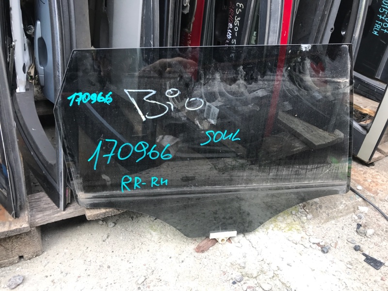 Запчасть стекло двери заднее правое KIA SOUL PS 13-19 2014 PS 2.0 83420-B2000 Б/У Стекло двери заднее правое KIA SOUL PS 13-19 2014 PS 2.0 83420-B2000 Б/У