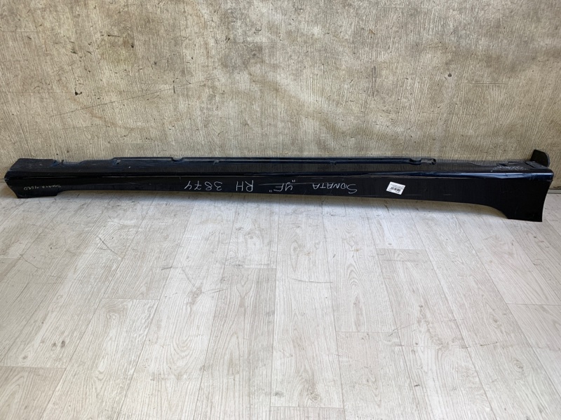 Накладка порога наружная правая HYUNDAI SONATA YF 10-14 2012 YF 2.4 G4KK 87752-4R000 Б/У