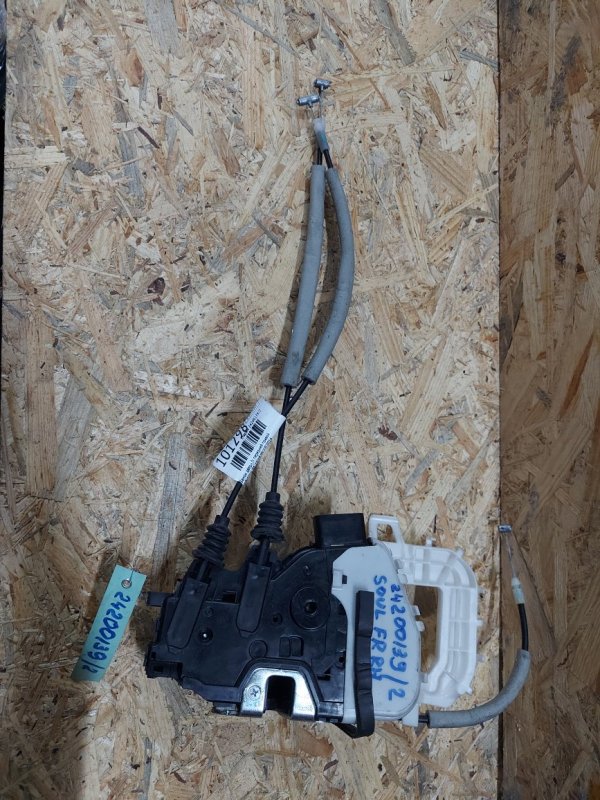 Замок двери передний правый KIA SOUL PS 13-19 2014 PS 2.0 81320-B2010 Б/У