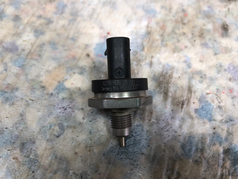 Датчик давления топлива INFINITI QX30 16-20 2019 Внедорожник 2.0 20PET 16412-HG00C Б/У