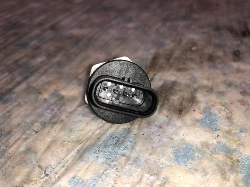 Датчик давления топлива INFINITI QX30 16-20 Внедорожник 2.0 20PET