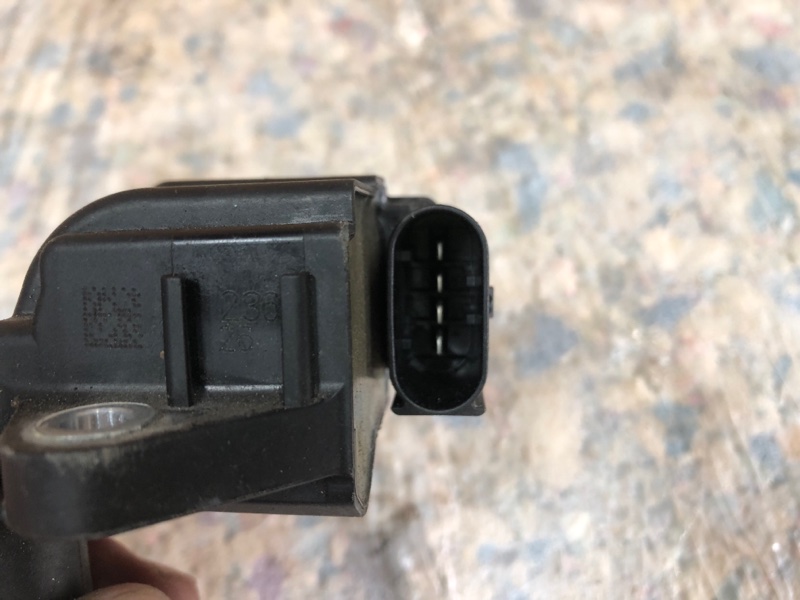 Катушка зажигания QX30 16-20 2019 Внедорожник 2.0 20PET