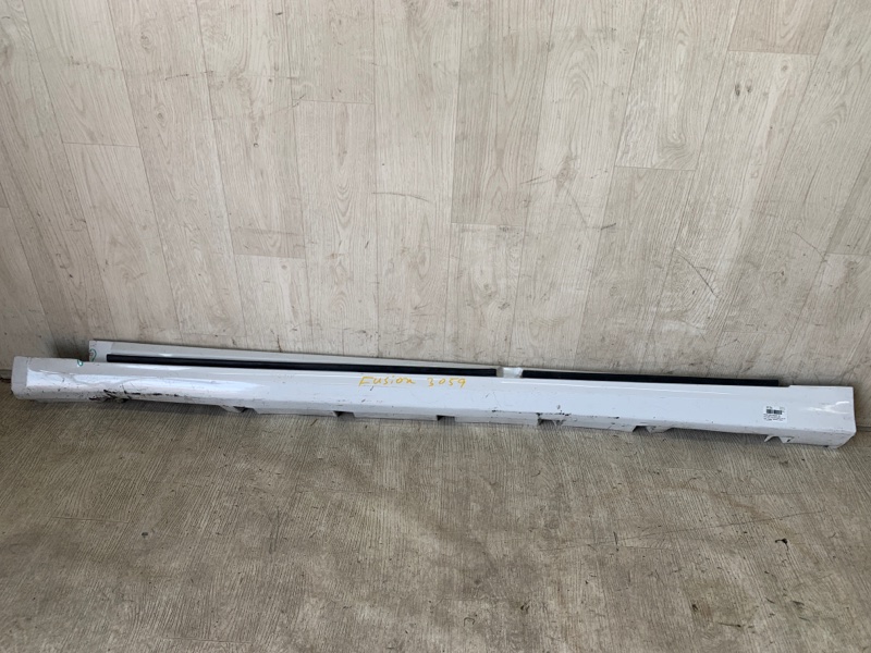 Накладка порога наружная левая FORD FUSION 14- 2013 CD4 C20HDTX DS7Z-5410177-AA Б/У