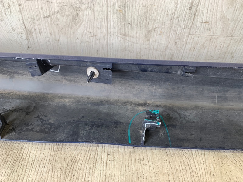 Накладка порога наружная левая 200 14-16 2015 UF 2.4 ED6