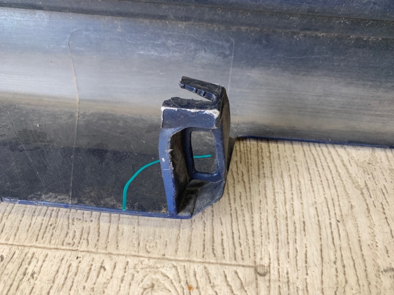 Накладка порога наружная левая 200 14-16 2015 UF 2.4 ED6