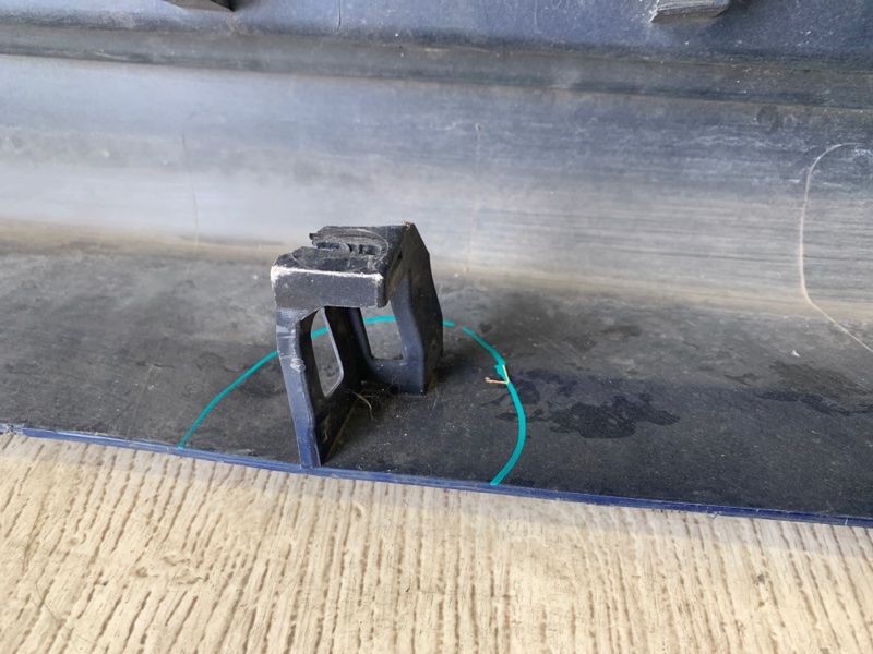 Накладка порога наружная левая 200 14-16 2015 UF 2.4 ED6