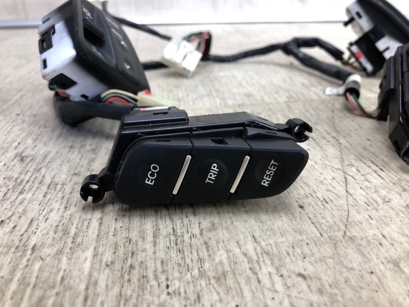 Кнопки на руль OPTIMA TF 11-16 2011 TF 2.4 G4KJ