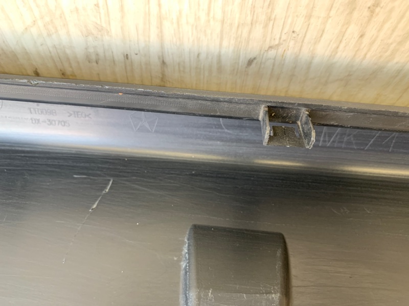 Накладка порога наружная задняя правая PATRIOT 10-17 2012 MK74 2.4 ED3 Накладка порога наружная задняя правая PATRIOT 10-17 2012 MK74 2.4 ED3