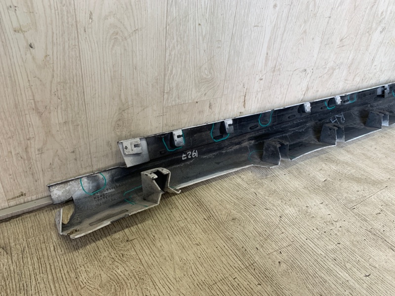 Накладка порога наружная правая FUSION 14- 2013 CD4 C20HDTX