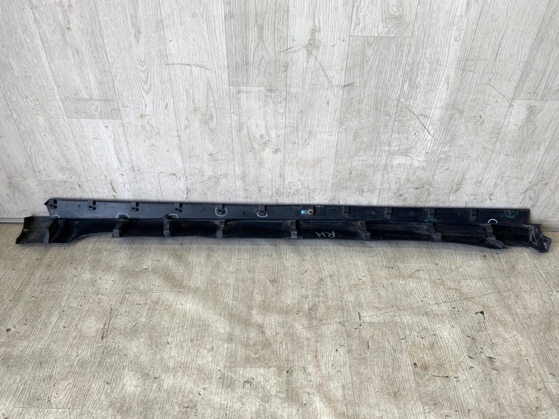 Накладка порога наружная правая CHEROKEE 14- 2014 KL 3.2 EHB Накладка порога наружная правая CHEROKEE 14- 2014 KL 3.2 EHB