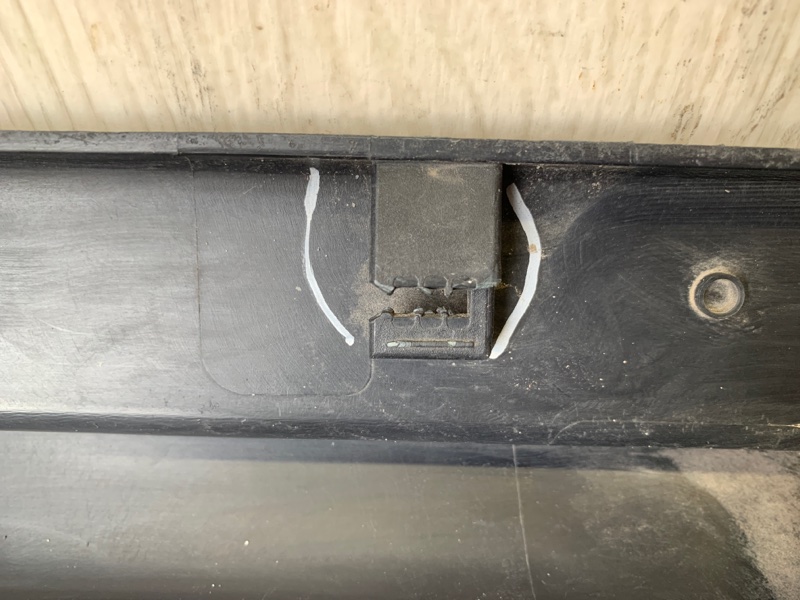 Накладка порога наружная левая CHEROKEE 14- 2014 KL 3.2 EHB Накладка порога наружная левая CHEROKEE 14- 2014 KL 3.2 EHB