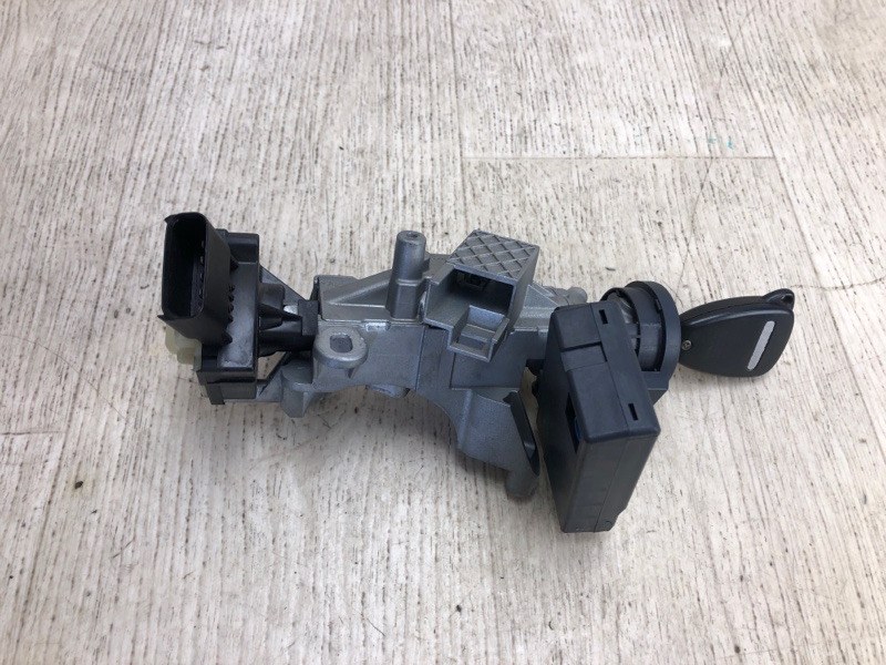 Замок зажигания PATRIOT 10-17 2010 MK74 2.0 ECN