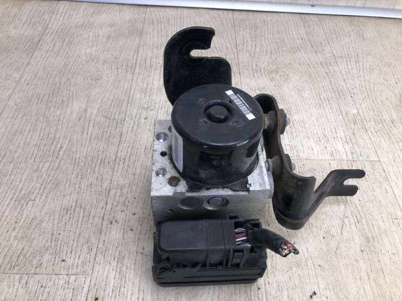 Блок ABS PATRIOT 10-17 2010 MK74 2.0 ECN Блок ABS PATRIOT 10-17 2010 MK74 2.0 ECN