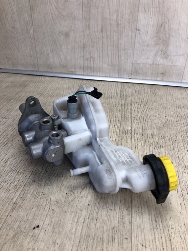 Главный тормозной цилиндр PATRIOT 10-17 2010 MK74 2.0 ECN Главный тормозной цилиндр PATRIOT 10-17 2010 MK74 2.0 ECN