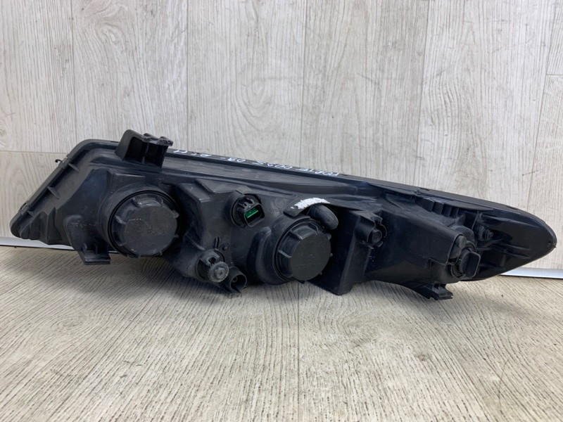 Фара передняя правая FORTE/CERATO TD 08-13 2009 TD 2.0 G4KD Фара передняя правая FORTE/CERATO TD 08-13 2009 TD 2.0 G4KD