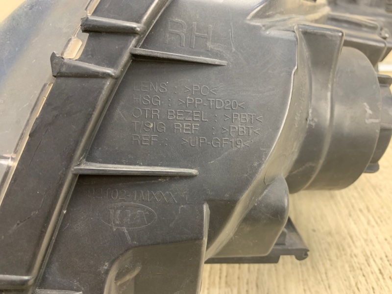 Фара передняя правая FORTE/CERATO TD 08-13 2009 TD 2.0 G4KD Фара передняя правая FORTE/CERATO TD 08-13 2009 TD 2.0 G4KD