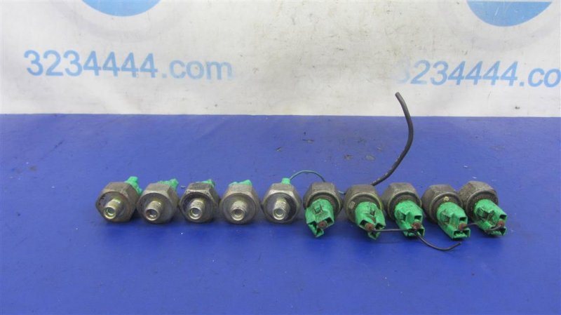 Датчик детонации TOYOTA CAMRY 30 02-06 Датчик детонации TOYOTA CAMRY 30 02-06