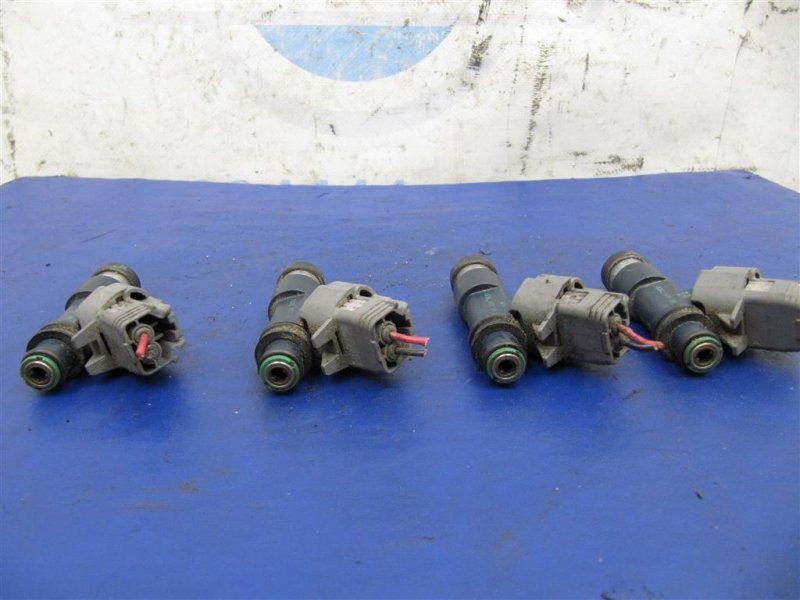 Запчасть форсунка топливная SUBARU FORESTER 12-19 2015 Внедорожник 2.5 16611AA810 Б/У Форсунка топливная SUBARU FORESTER 12-19 2015 Внедорожник 2.5 16611AA810 Б/У