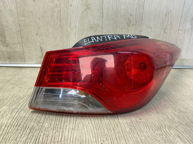 Фонарь наружный правый HYUNDAI ELANTRA MD 10-15 2012 MD 1.8 G4NB 92420-3X050 Б/У
