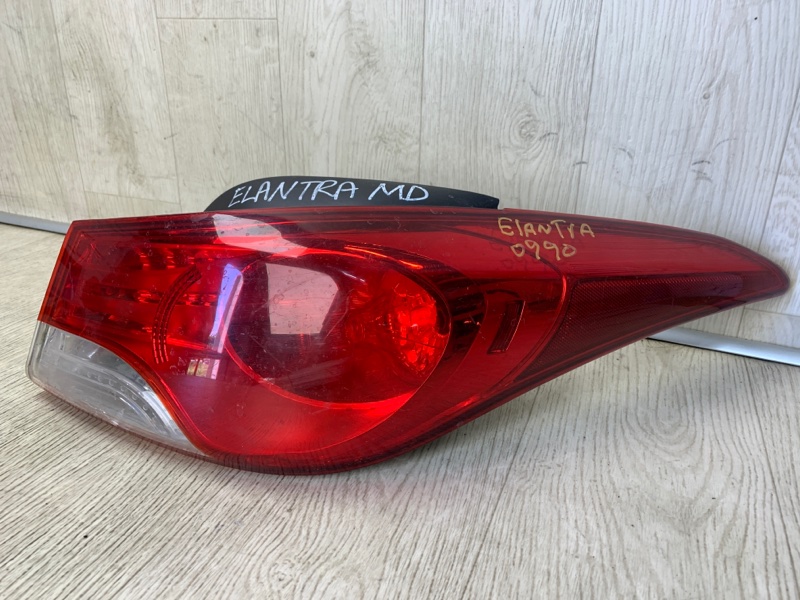 Фонарь наружный правый HYUNDAI ELANTRA MD 10-15 MD 1.8 G4NB