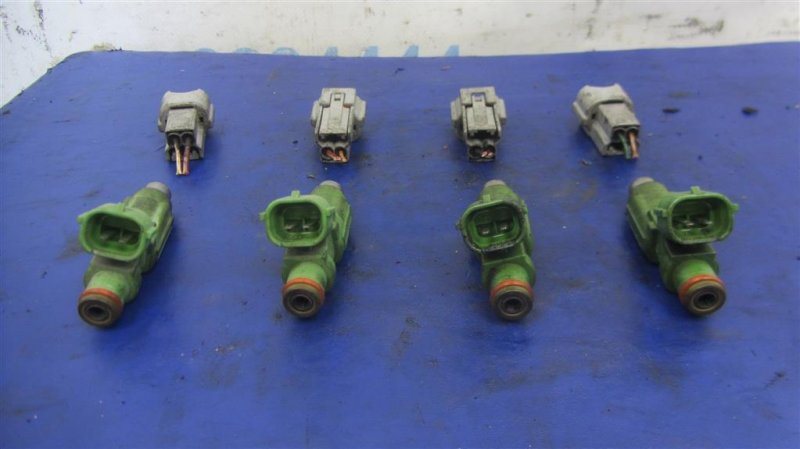 Запчасть форсунка топливная MITSUBISHI LANCER IX 9 03-07 2004 Седан 2.0 MN128318 Б/У Форсунка топливная MITSUBISHI LANCER IX 9 03-07 2004 Седан 2.0 MN128318 Б/У