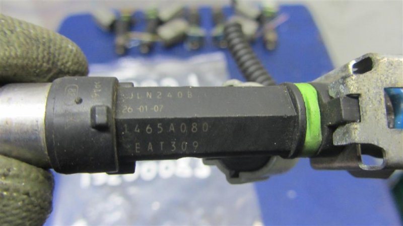 Форсунка топливная MITSUBISHI OUTLANDER XL 05-13 2006 Внедорожник 3.0 1465A080 Б/У