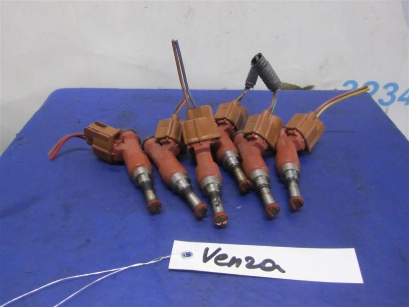 Форсунка топливная VENZA 09-16 2013 GGV10 3.5 2GR-FE