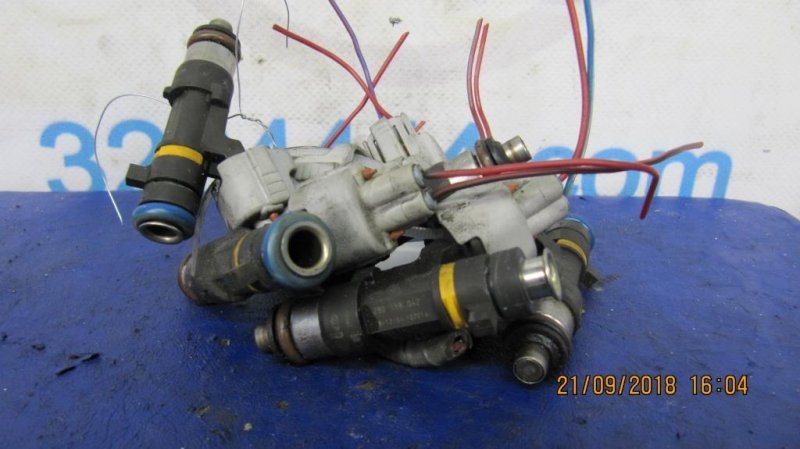 Форсунка топливная INFINITI M35/M45 04-10 16600-CD70A Б/У