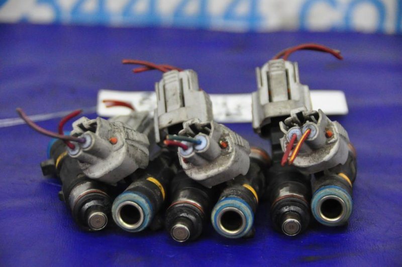 Форсунка топливная M35/M45 04-10 2008 Седан 3.5 VQ35DE