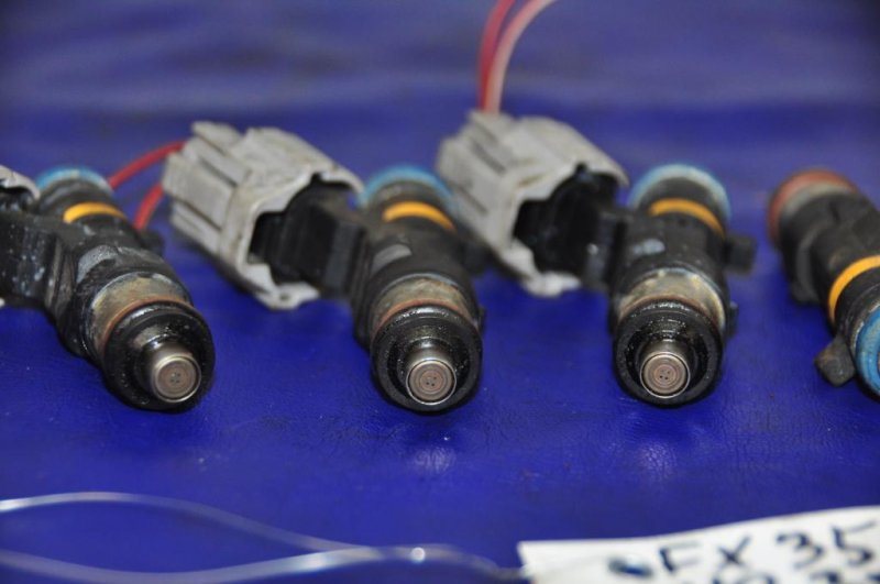 Форсунка топливная FX S50 03-08 2007 Внедорожник 3.5 Форсунка топливная FX S50 03-08 2007 Внедорожник 3.5