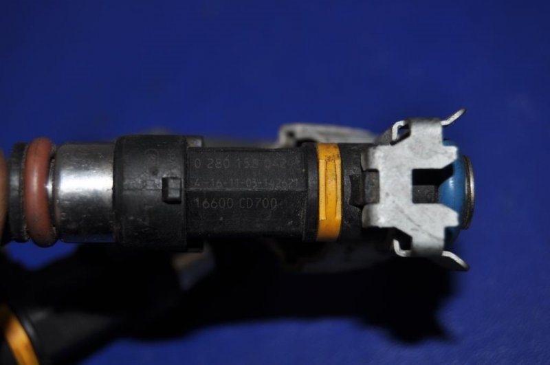 Форсунка топливная FX S50 03-08 VQ35