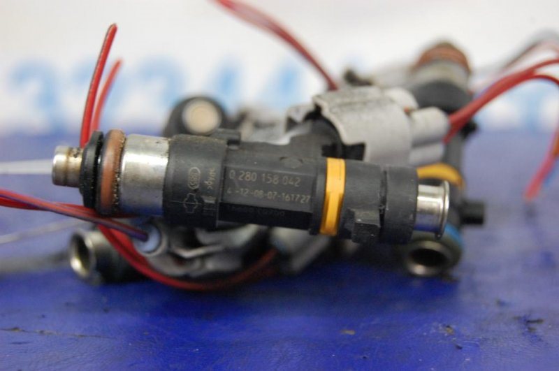 Форсунка топливная M35/M45 04-10 Форсунка топливная M35/M45 04-10