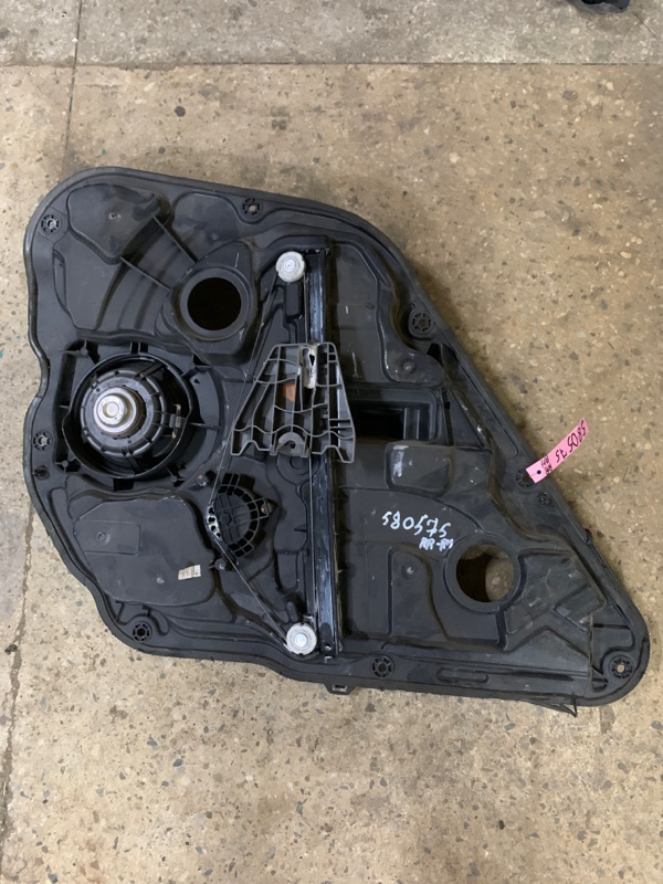 Стеклоподъемник задний правый HYUNDAI SONATA YF 10-14 83481-3Q000 Б/У