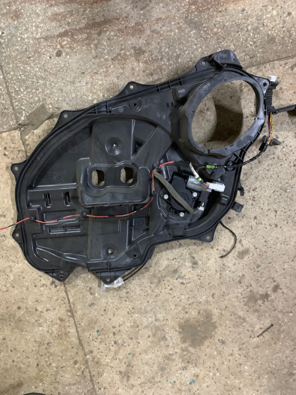 Стеклоподъемник задний правый MAZDA CX-9 06-16 Б/У