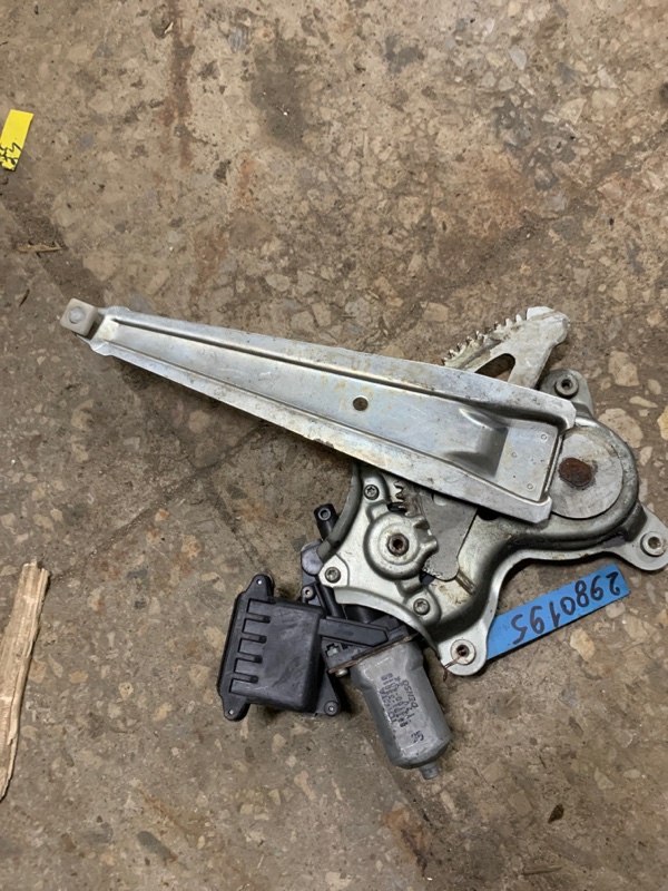 Стеклоподъемник задний левый CAMRY 40 06-11 Стеклоподъемник задний левый CAMRY 40 06-11