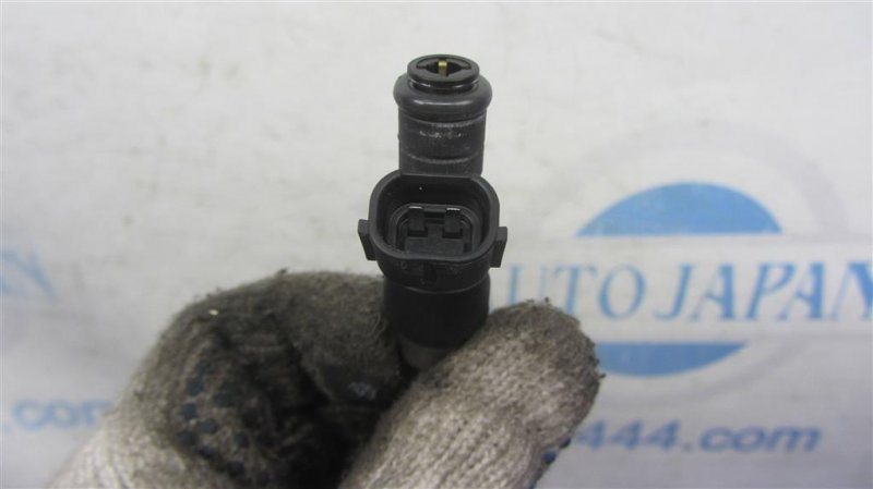 Форсунка топливная NISSAN QASHQAI 07-14 MR20