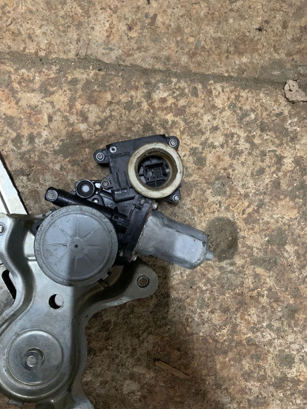 Стеклоподъемник задний левый TOYOTA CAMRY 40 06-11 Стеклоподъемник задний левый TOYOTA CAMRY 40 06-11