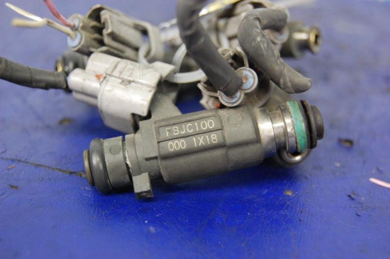 Форсунка топливная X-TRAIL T30 01-07 Форсунка топливная X-TRAIL T30 01-07